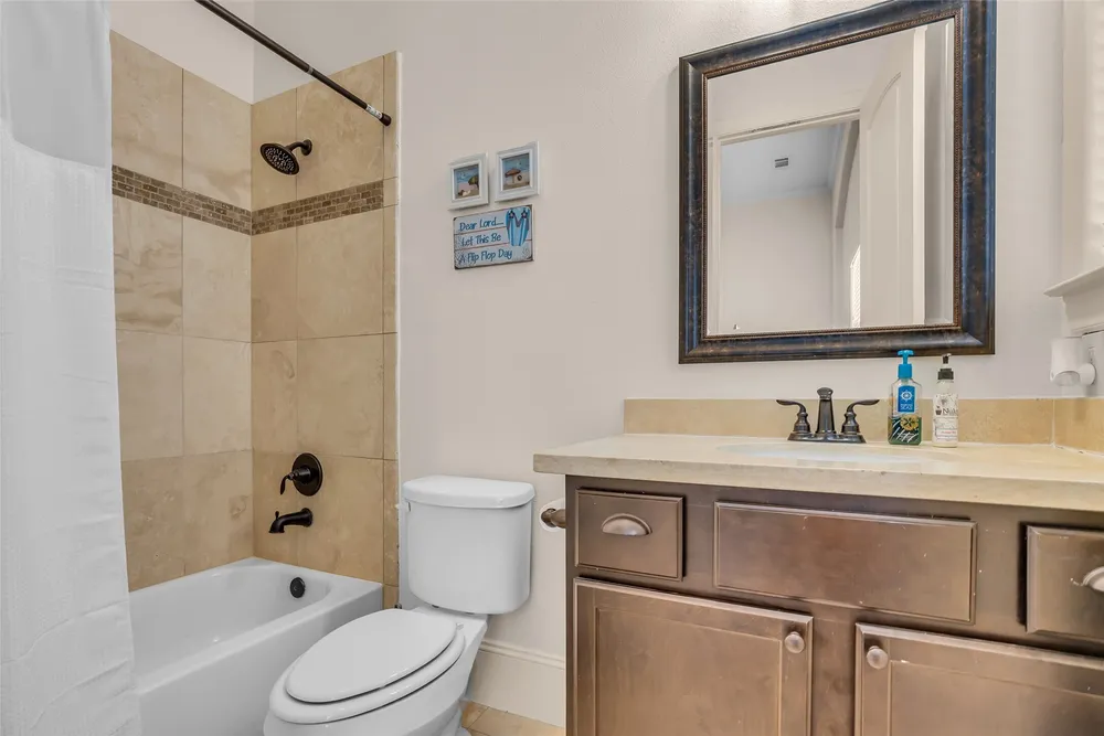 1819 W 24th St, Houston, TX 77008