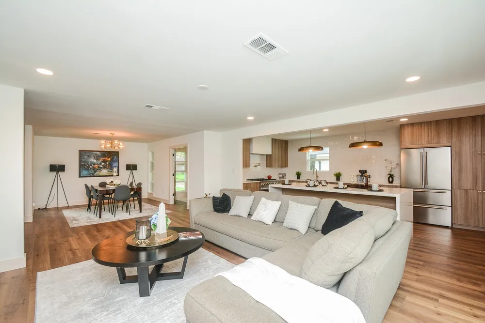 6214 Yarwell Dr, Houston, TX 77096