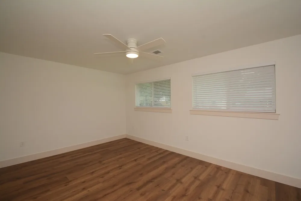 6214 Yarwell Dr, Houston, TX 77096