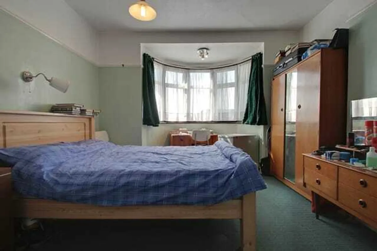 Cairnfield Avenue, London, NW2