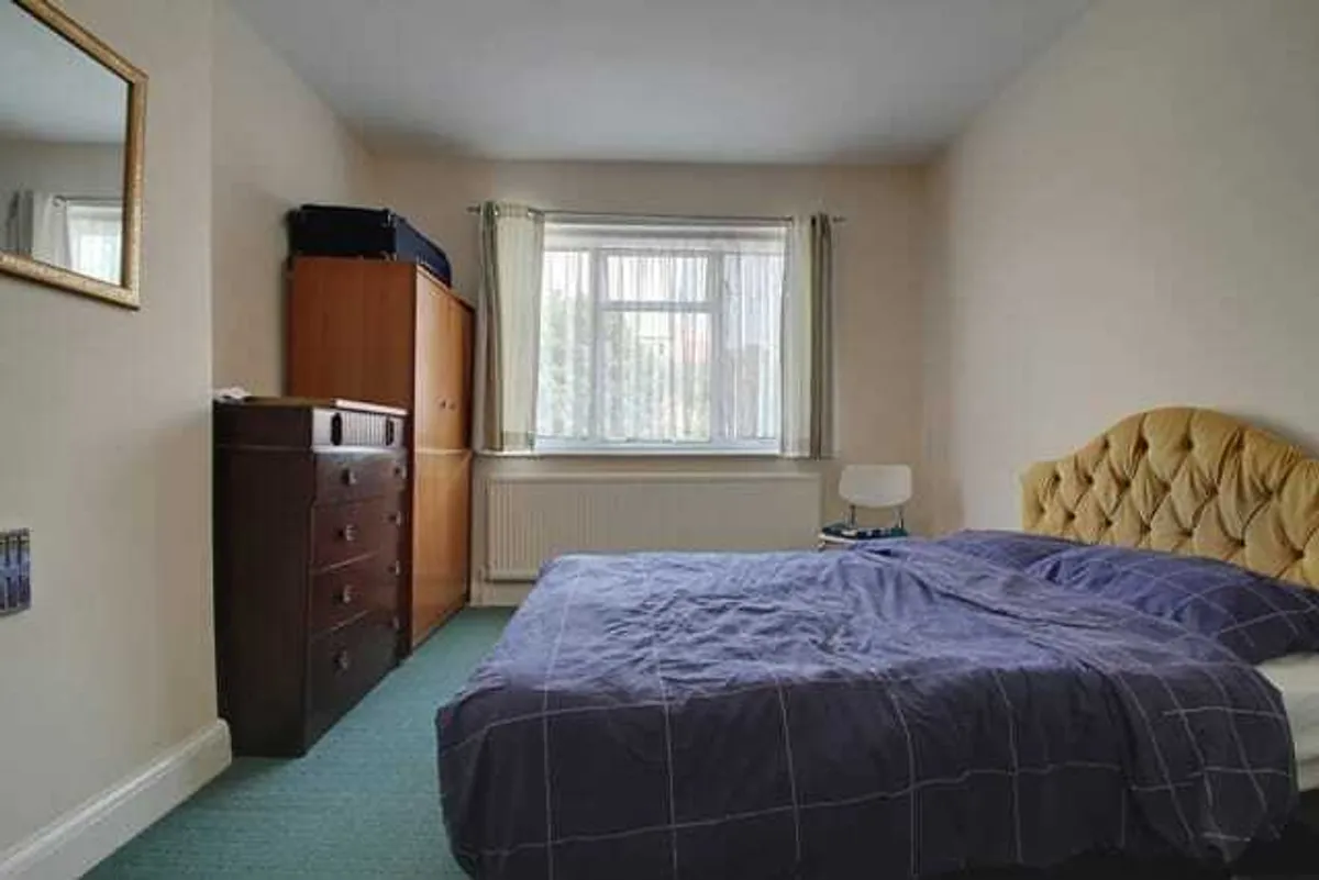 Cairnfield Avenue, London, NW2