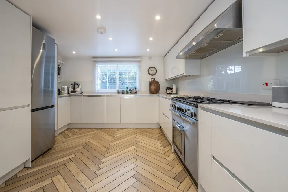 Lower Richmond Road, London, SW14 photo 5