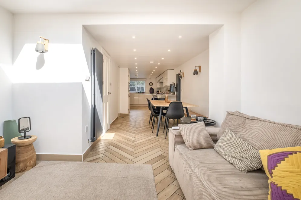 Lower Richmond Road, London, SW14 photo 6