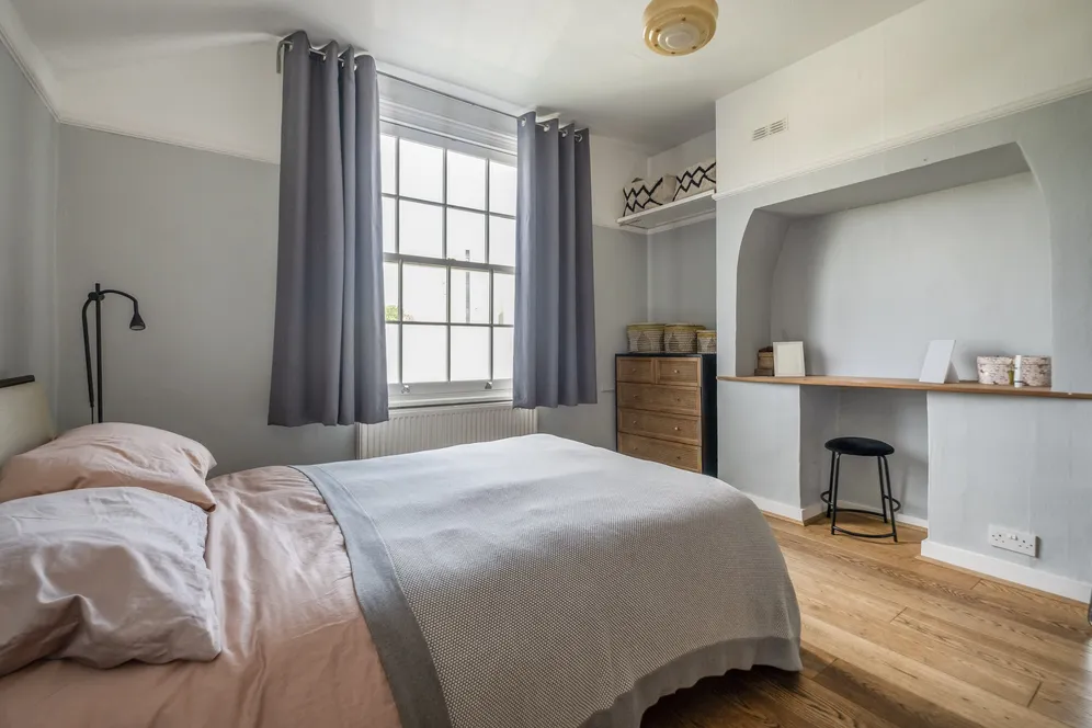 Lower Richmond Road, London, SW14 photo 7