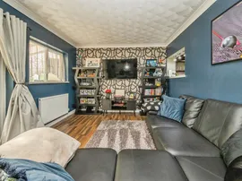 Tudor Green, Clacton-On-Sea thumb 3