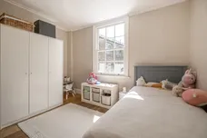 Lower Richmond Road, London, SW14 photo 11