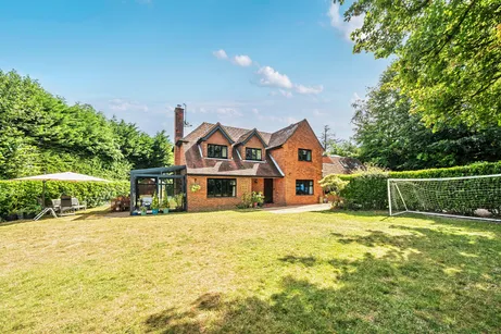 Courts Hill Road, Haslemere, GU27