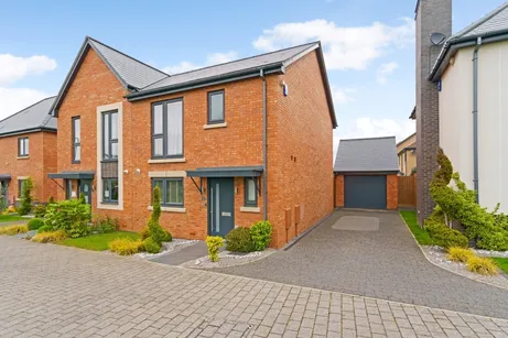 Buzzard Close Stratford-upon-Avon CV37