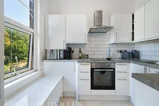 Weir Road, LONDON