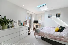 Weir Road, LONDON