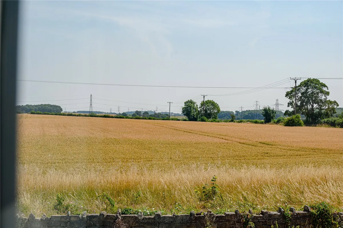 Aberford Road, Bramham, LS23