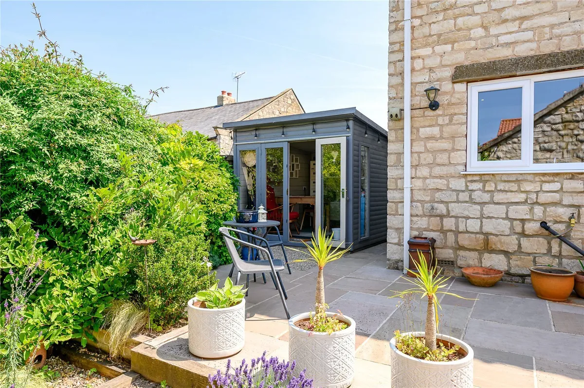 Aberford Road, Bramham, LS23