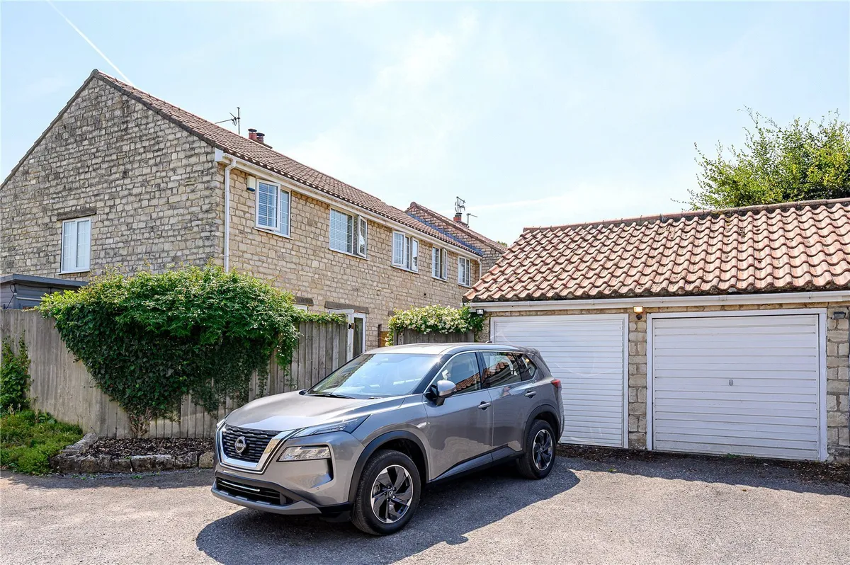 Aberford Road, Bramham, LS23