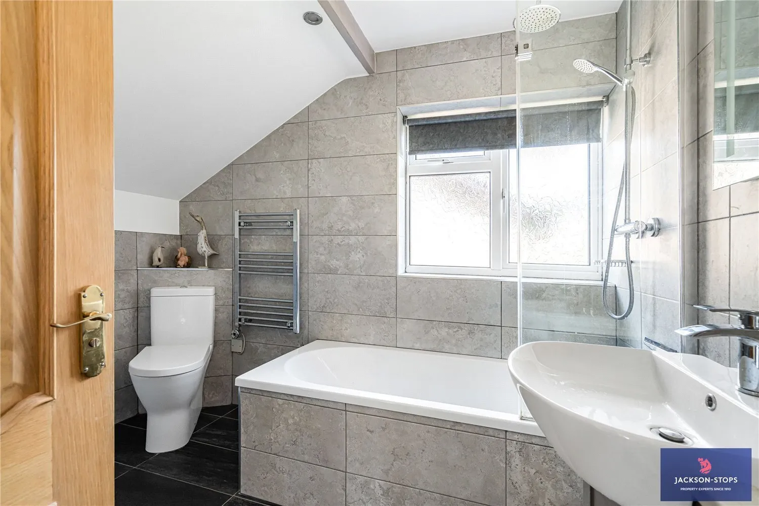 Lower Harlestone, Northampton, NN7 photo 18