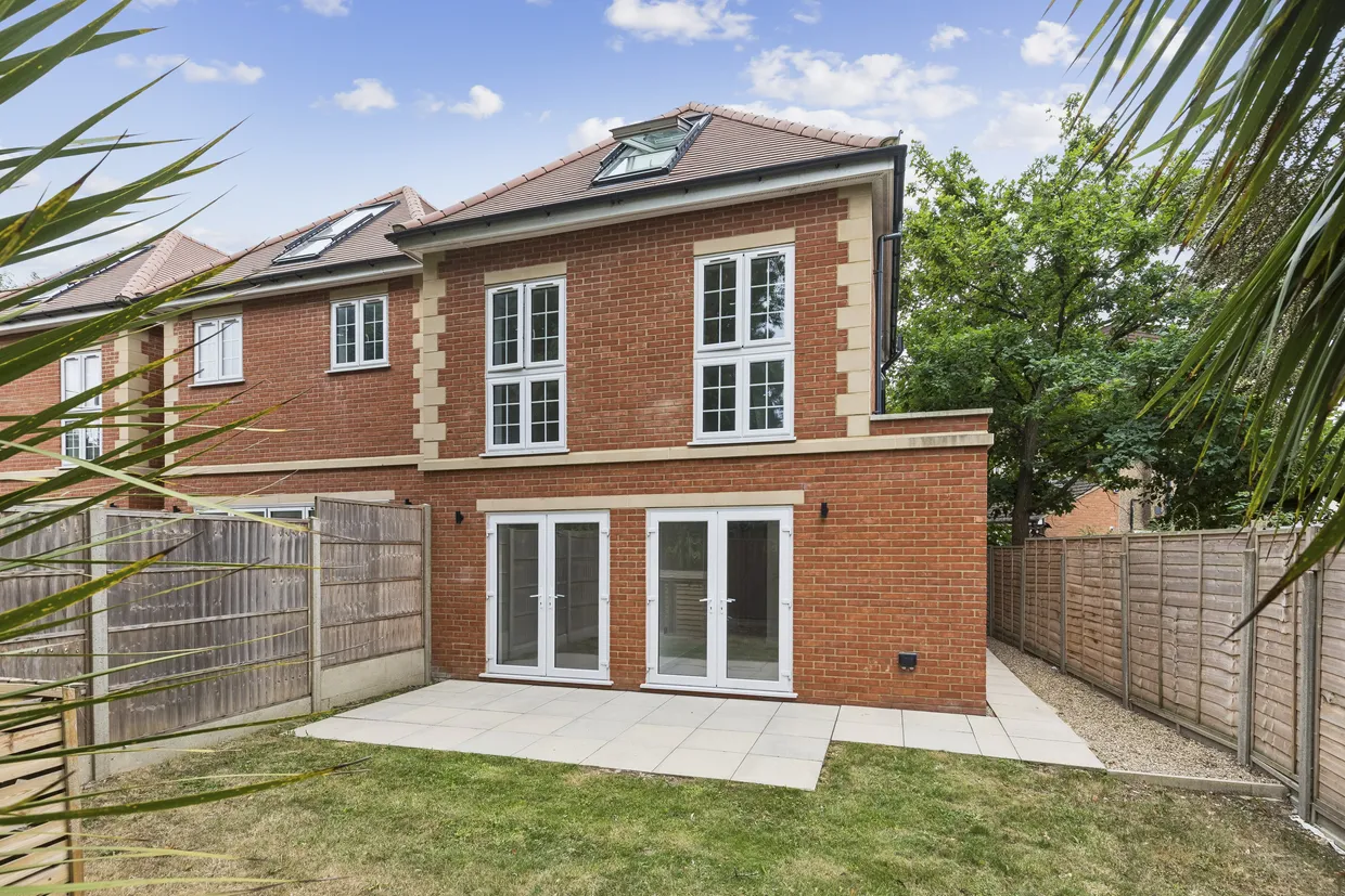 Plot 1 Maxwelton Close, London, NW7 photo 5