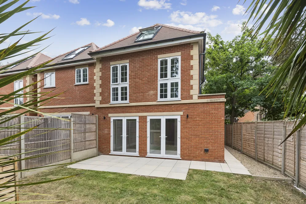Plot 1 Maxwelton Close, London, NW7 photo 5