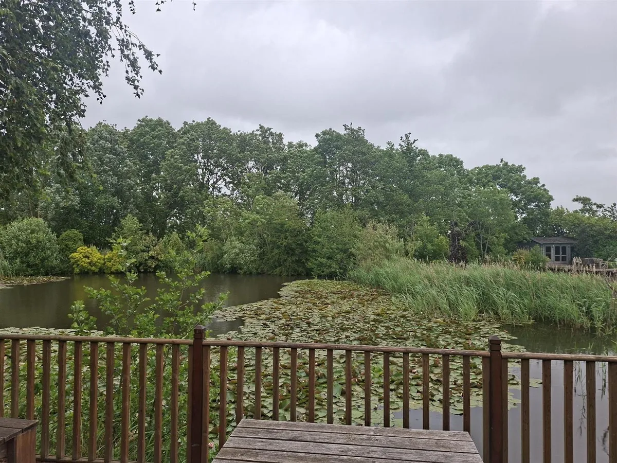 Lakeside Property Station Road, Upper Broughton, Melton Mowbray LE14 3BQ
