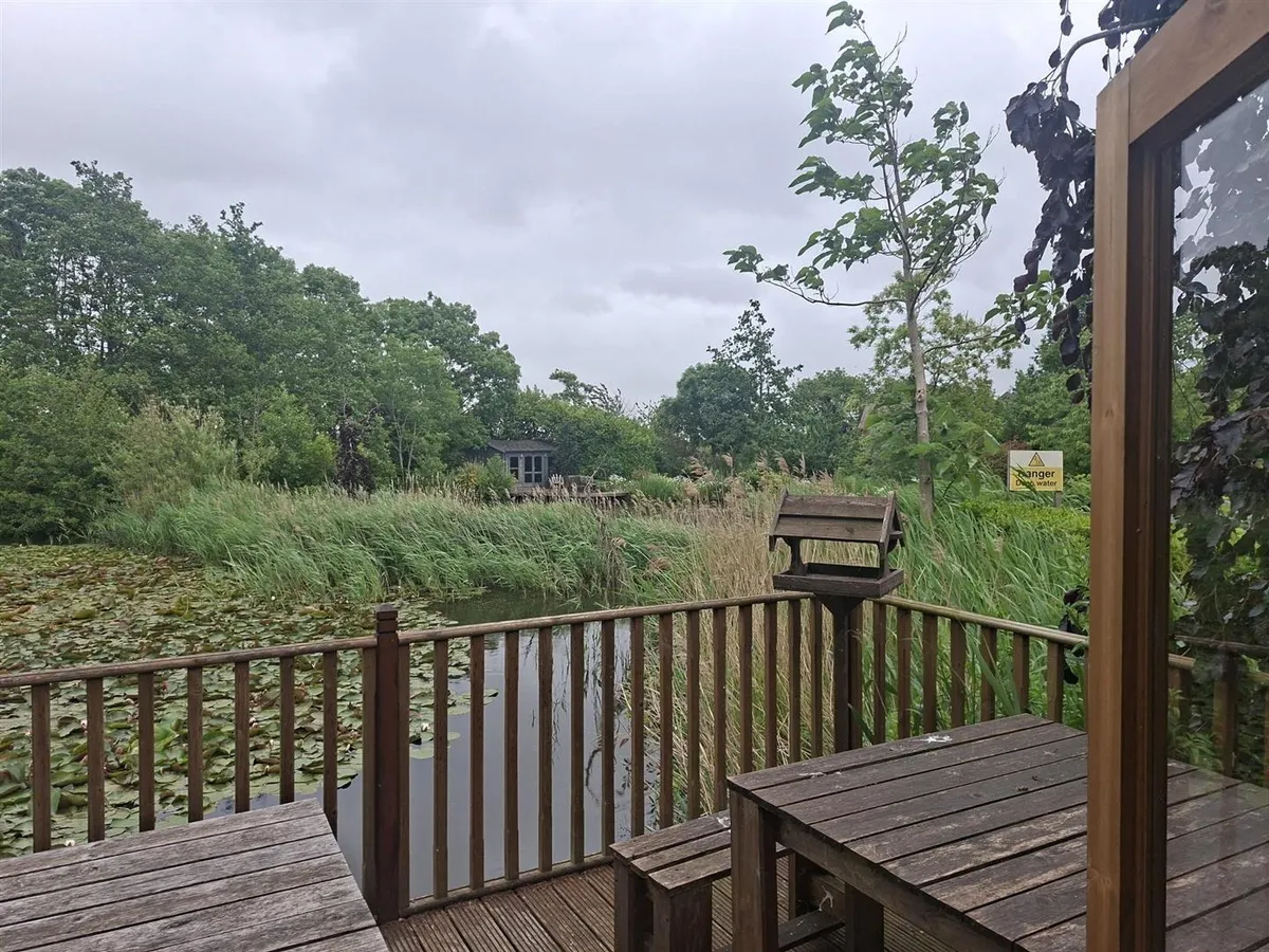 Lakeside Property Station Road, Upper Broughton, Melton Mowbray LE14 3BQ