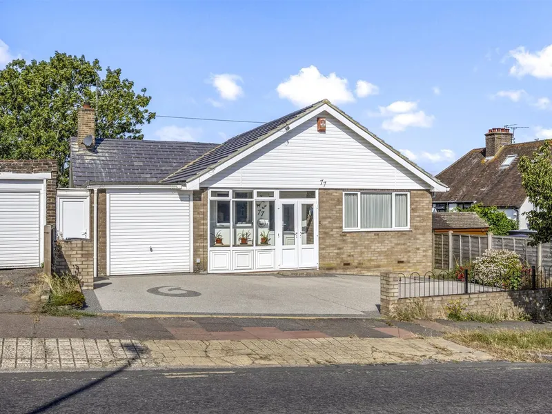 Property thumbnail 1 out of 3