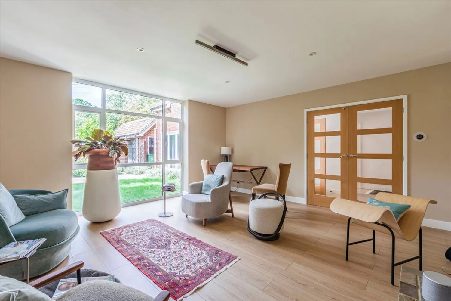 Dartnell Park Road, West Byfleet, KT14 photo 5