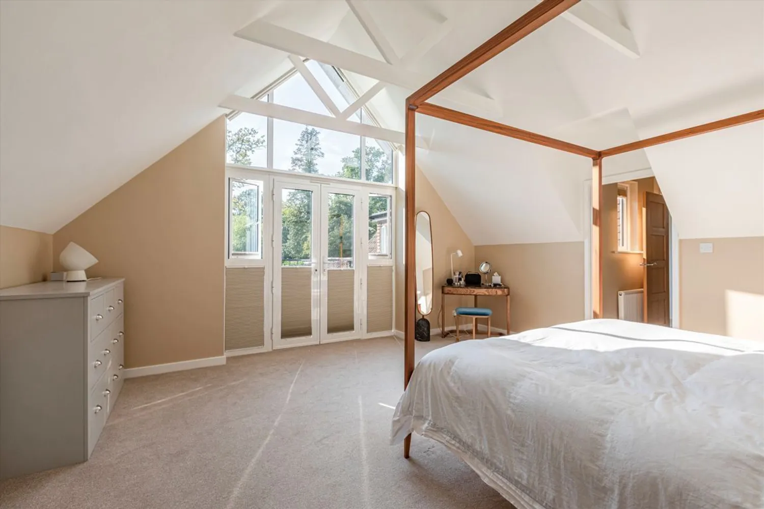 Dartnell Park Road, West Byfleet, KT14 photo 9