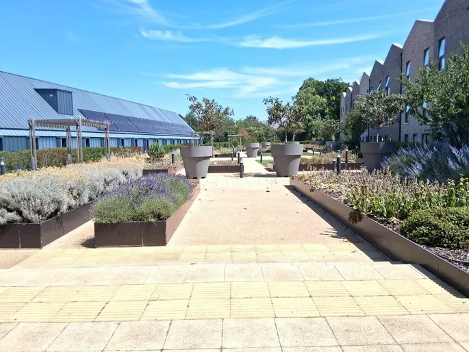 Property carousel image 8