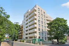 Avenue Road, London