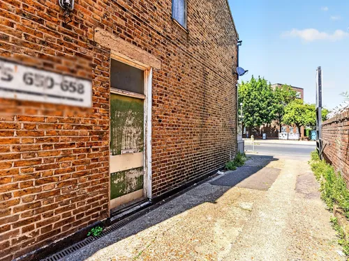 Garratt Lane, Londonphoto
