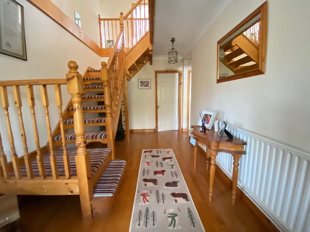 Property carousel item 5