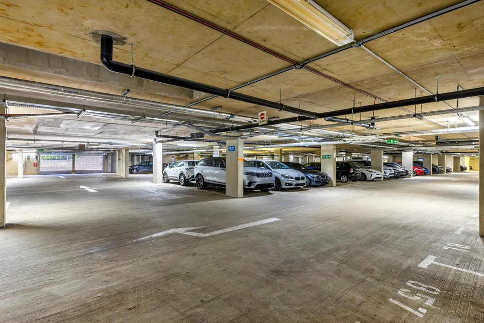 Lacey Drive, Edgware, HA8 photo 4