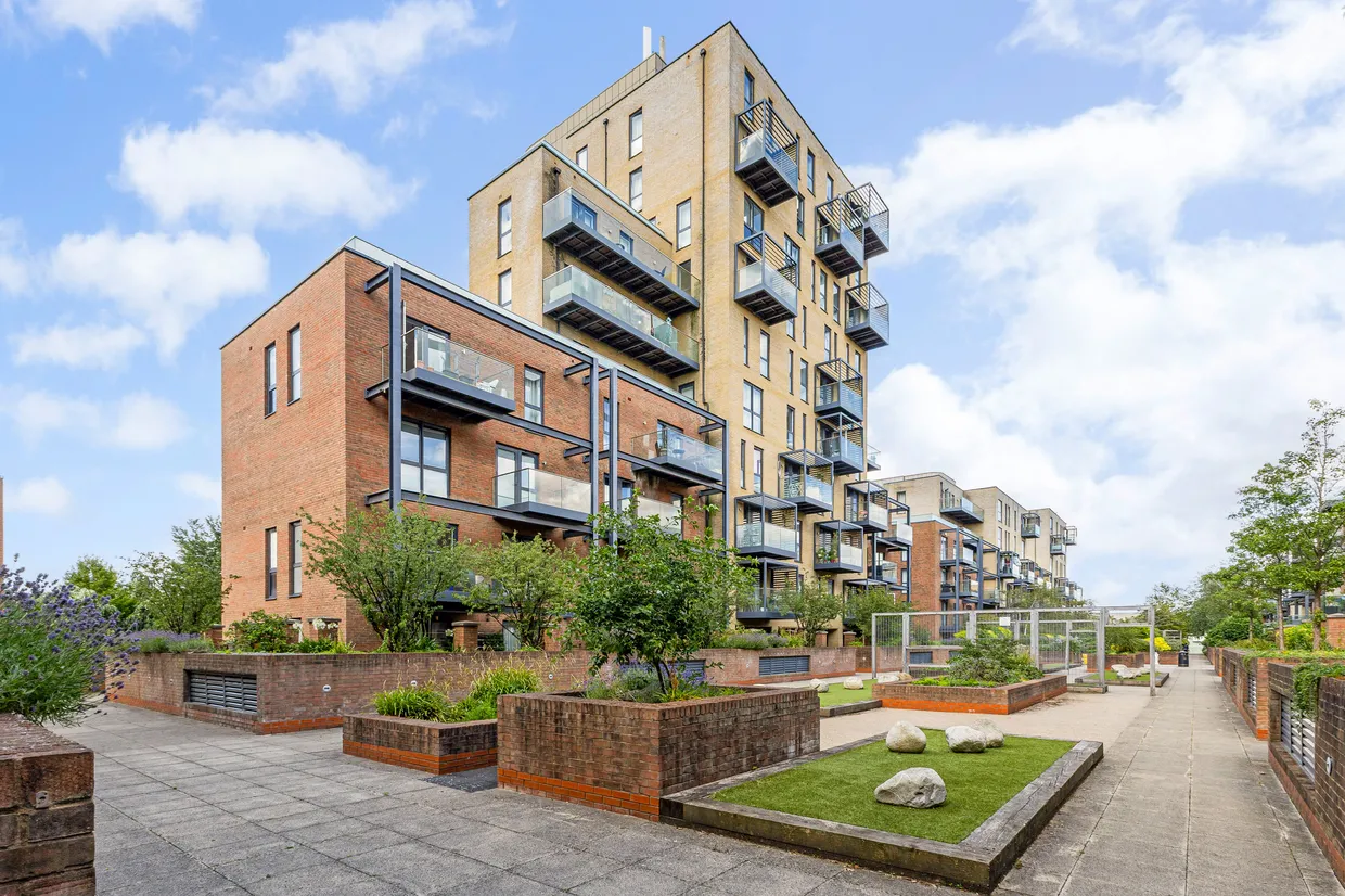 Lacey Drive, Edgware, HA8 photo 9