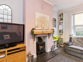 Priestley Terrace, BRADFORD thumb 2