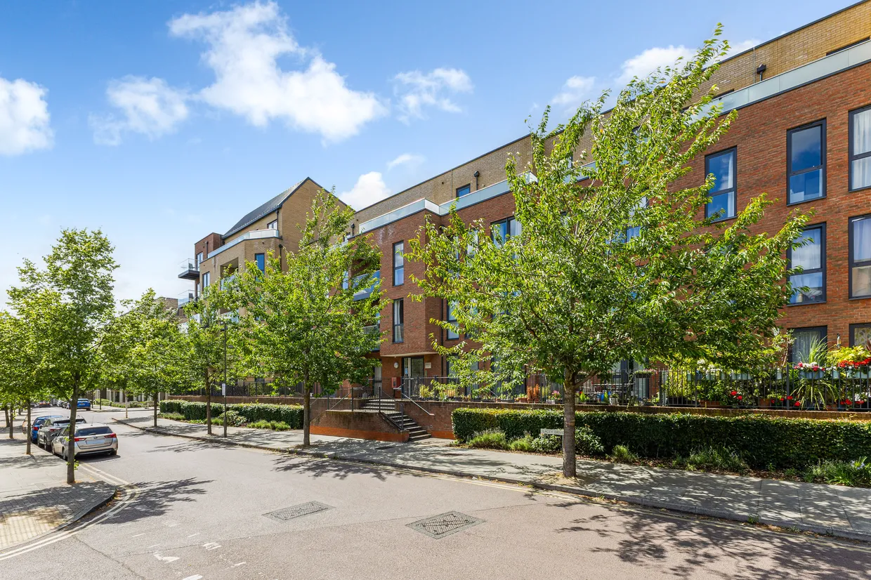 Lacey Drive, Edgware, HA8 photo 13