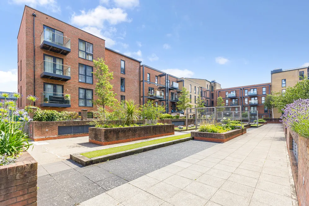 Lacey Drive, Edgware, HA8 photo 15