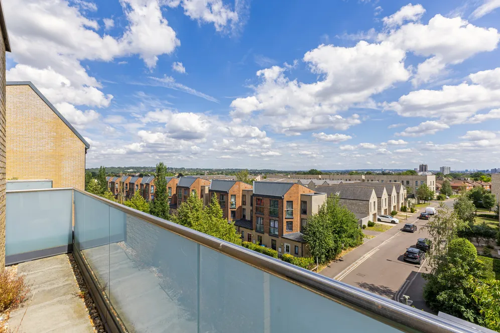 Lacey Drive, Edgware, HA8 photo 22