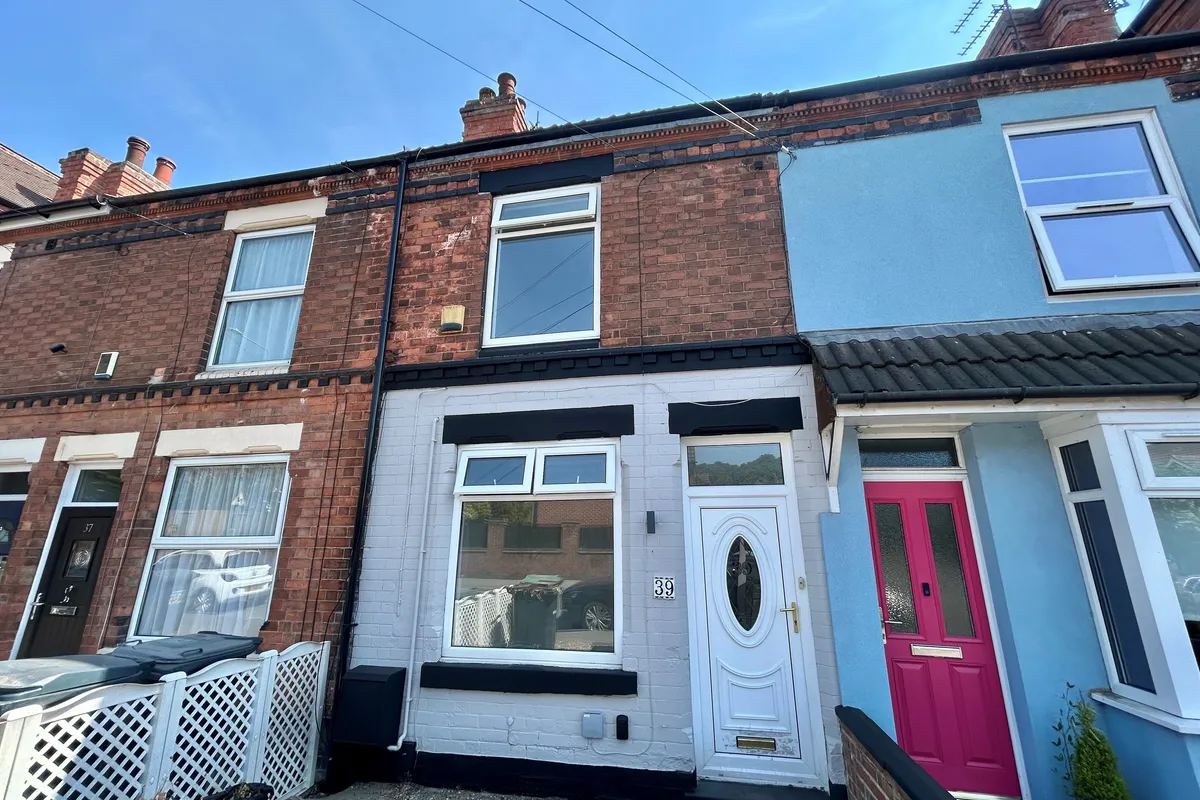 Vale Road, Colwick, NOTTINGHAM
