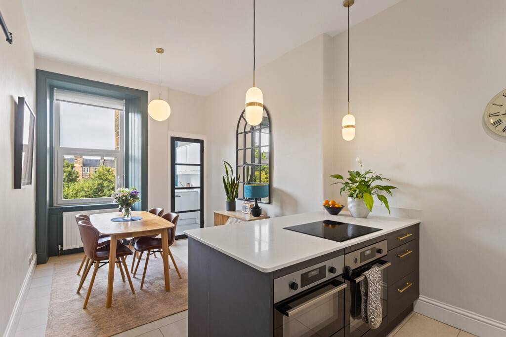 152 (3F1) Bruntsfield Place, Bruntsfield, Edinburgh, EH10 4ER Image 3