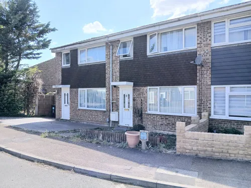 Thackeray Close, ROYSTONphoto