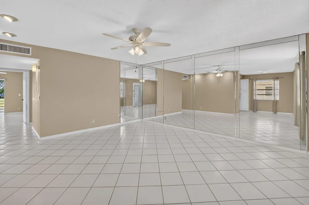 332 Capri G, Delray Beach, FL 33484