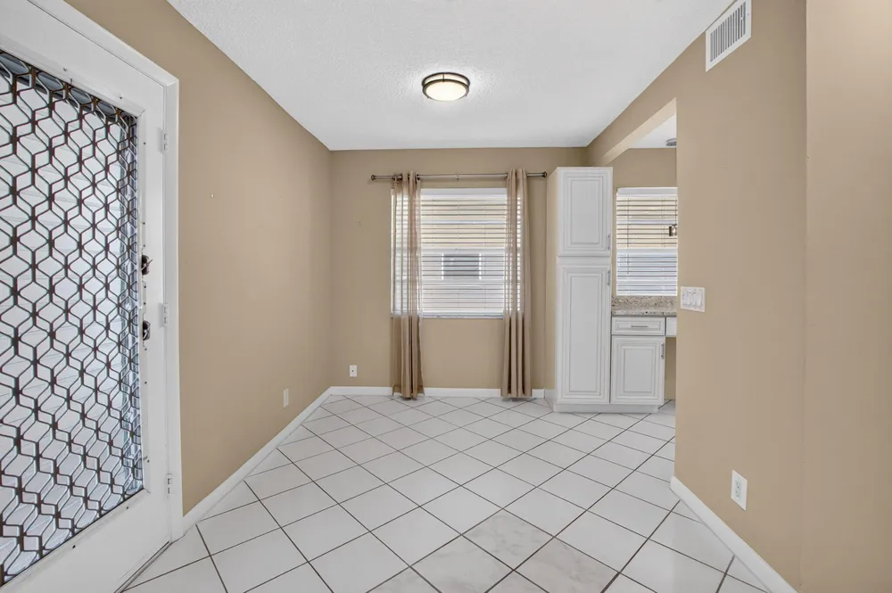 332 Capri G, Delray Beach, FL 33484