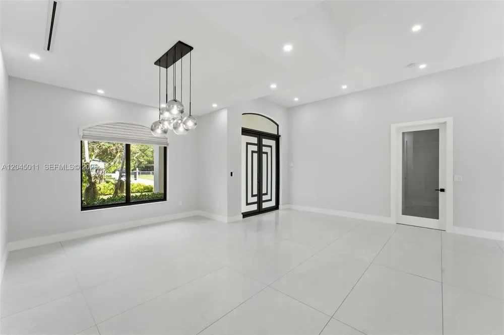 16615 SW 82nd Ct, Palmetto Bay, FL 33157