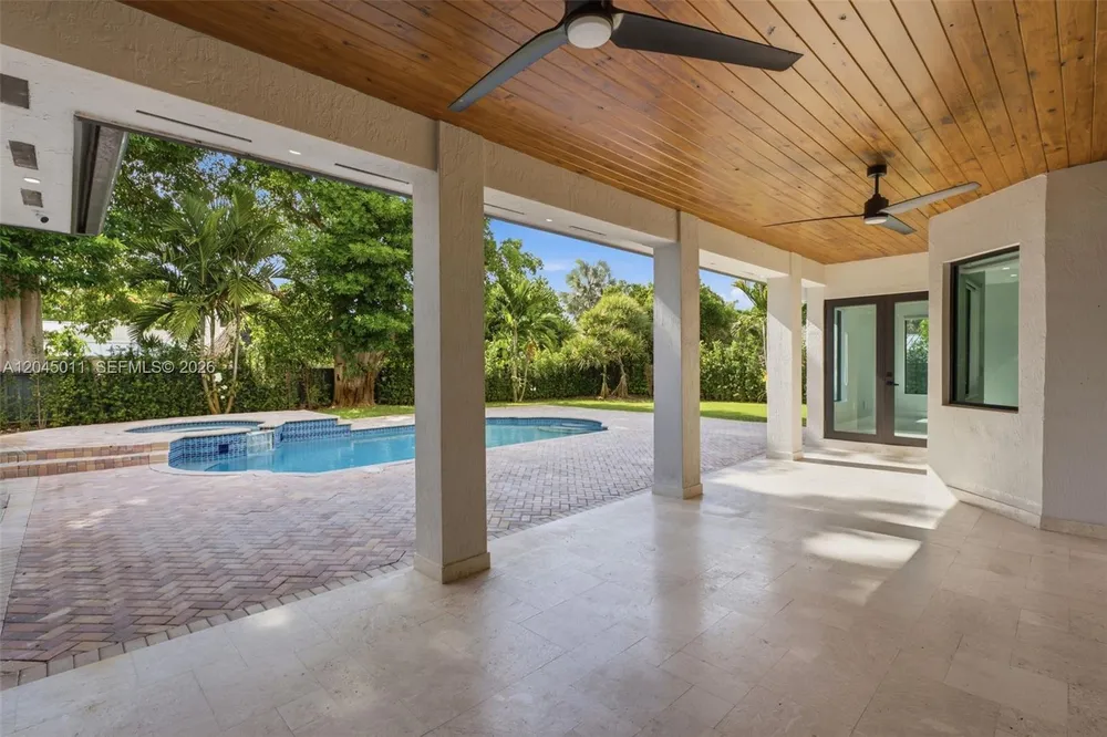 16615 SW 82nd Ct, Palmetto Bay, FL 33157