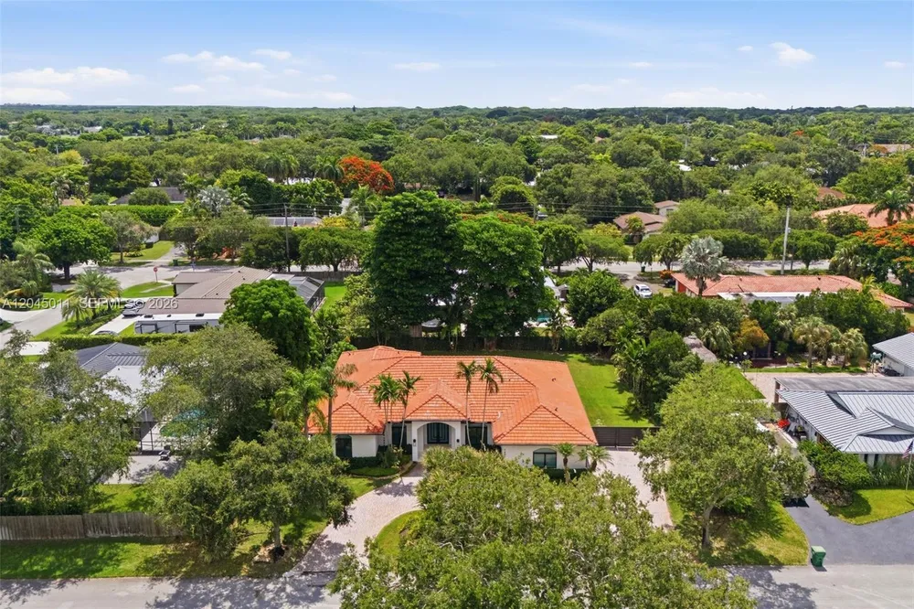 16615 SW 82nd Ct, Palmetto Bay, FL 33157