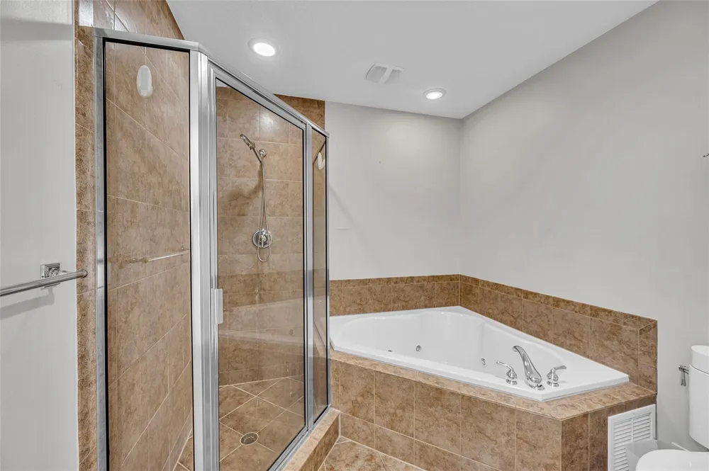 1617 NE 2nd Ct, Fort Lauderdale, FL 33301