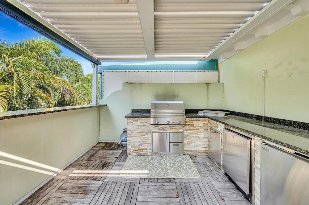 1617 NE 2nd Ct, Fort Lauderdale, FL 33301