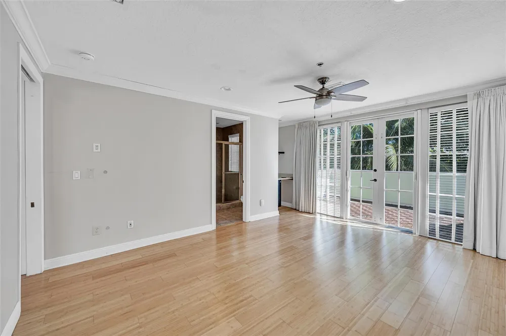 1617 NE 2nd Ct, Fort Lauderdale, FL 33301