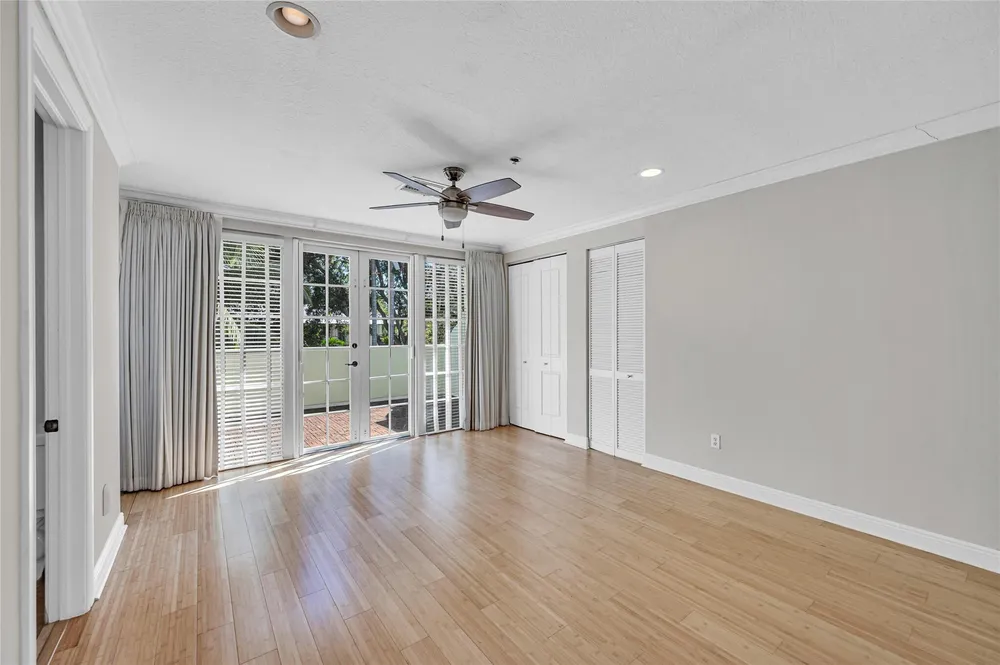 1617 NE 2nd Ct, Fort Lauderdale, FL 33301