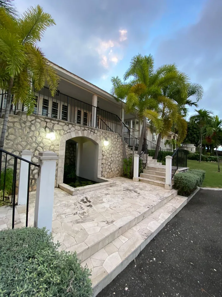 WILMINGTON DRIVE Kingston  St. Andrew