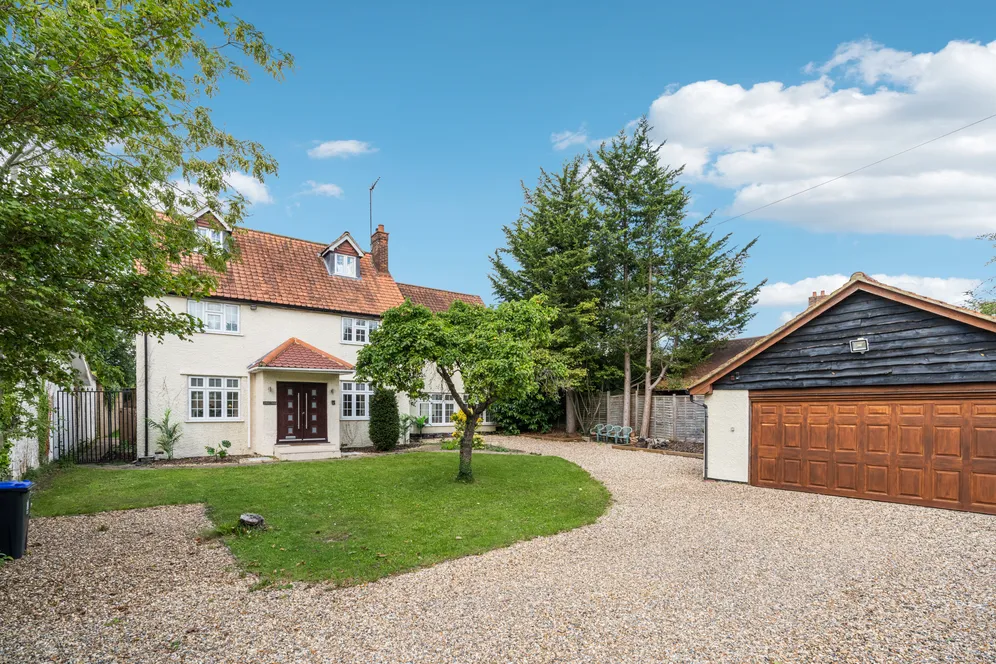 Wexham Street, Slough, SL3 photo 8