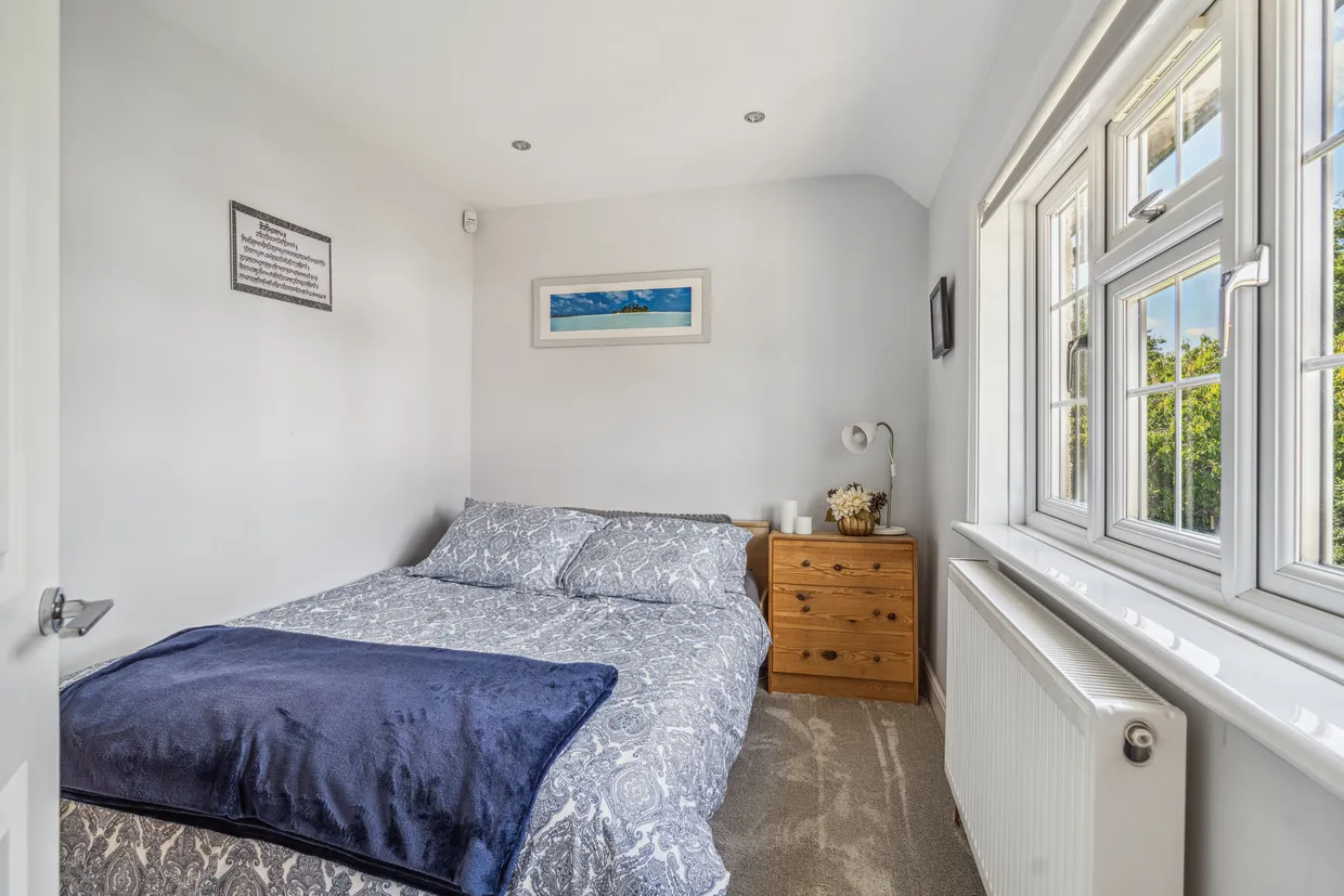Wexham Street, Slough, SL3 photo 13